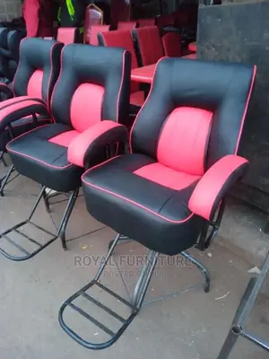 Simple Kinyozi Seats
