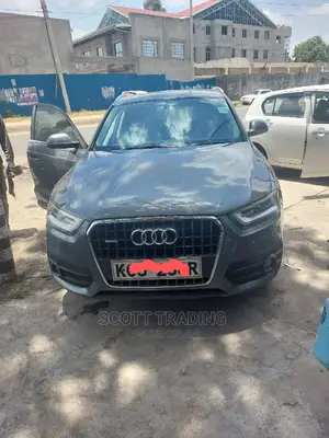 AUDI Q3 Front Windscreen