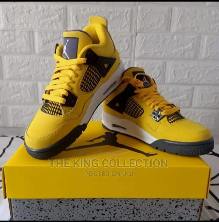 Nike Jordan J4