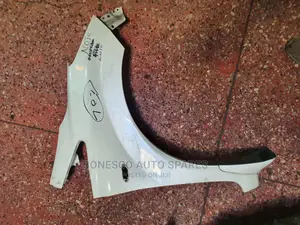 Nissan Note 2013 Front Fenders / Wing