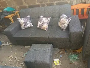 Three Seater With a Puff