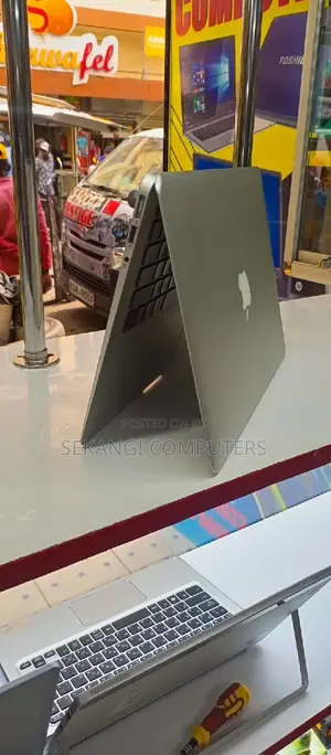 Laptop Apple MacBook Air 4GB Intel Core I5 SSD 250GB