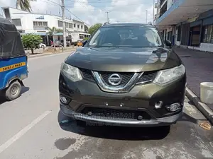 Nissan X-Trail 2015 Green