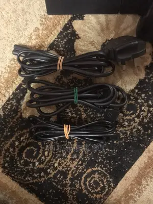 Ps4 Standard Version, All Cables