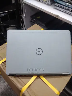 Laptop Dell Latitude 7440 4GB Intel Core I5 HDD 500GB