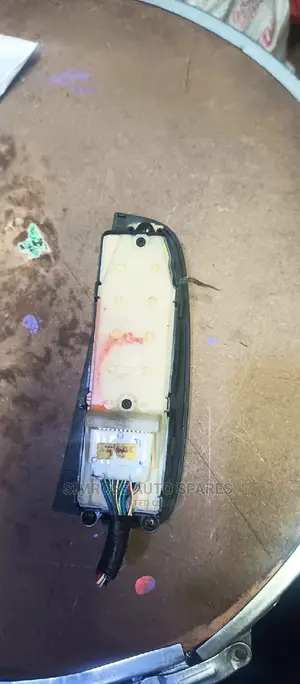 Main Door Switch for Toyota Avensis