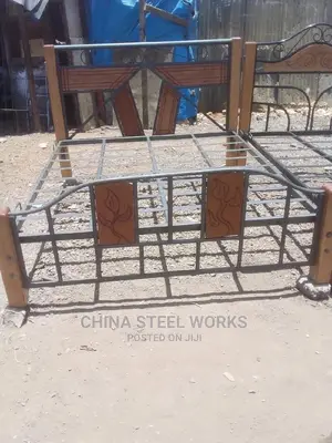 5 by 6 Metalic Frame Mahogany Stand