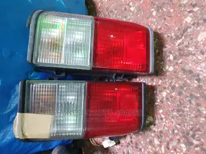 Nissan Vannete Backlights/ Taillights/ Rear Lights