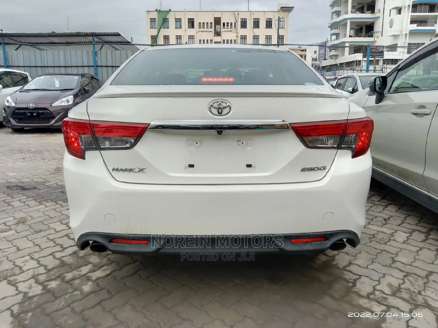 Toyota Mark X 2015 Ivory