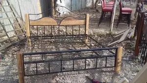 6 by 6 Metalic Bed