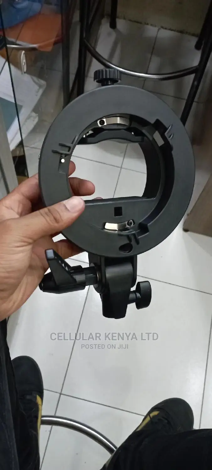 Godox S-Type Speedlite Bracket for Bowens