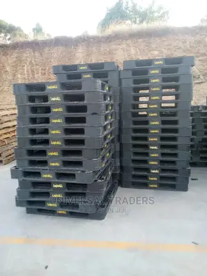 Pallets Plastic on Offer!!