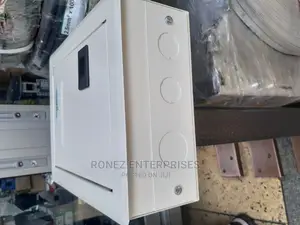 Consumer Unit 4 Way Synider