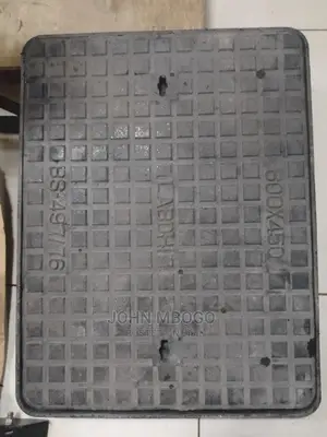 Medium Duty Cast Iron Manhole Cover