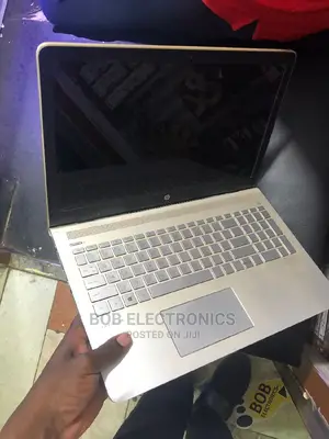 Laptop HP Pavilion 15 8GB AMD HDD+SSD 500GB