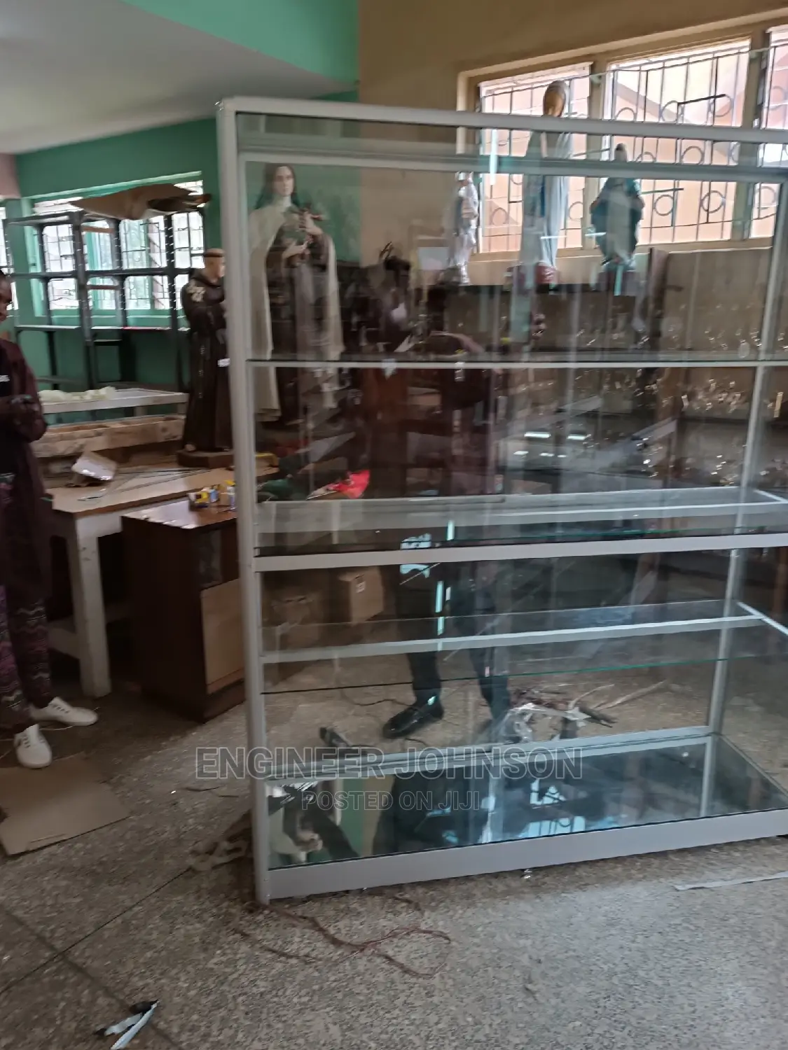 Glass Display.