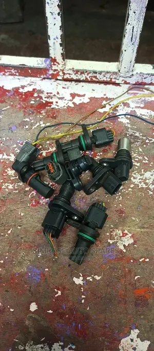 Camshaft and Crankshaft Sensors for Nissan.