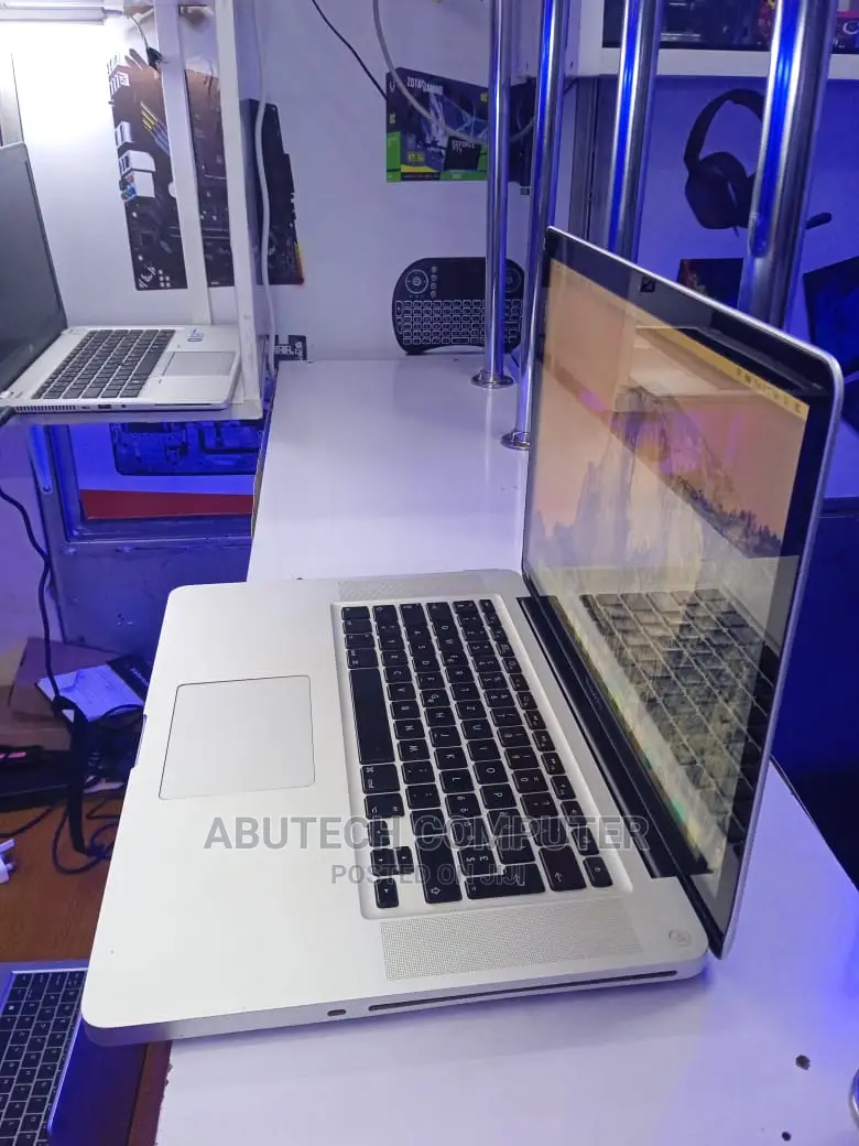 Laptop Apple MacBook 2009 4GB Intel Core 2 Duo HDD 500GB