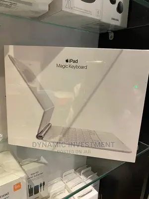 Magic Keyboard for iPad Pro 12.9‐Inch (5th Gen)- White
