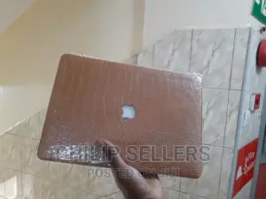 Logo Cut Out Design, Apple Logo Shine Through the Case