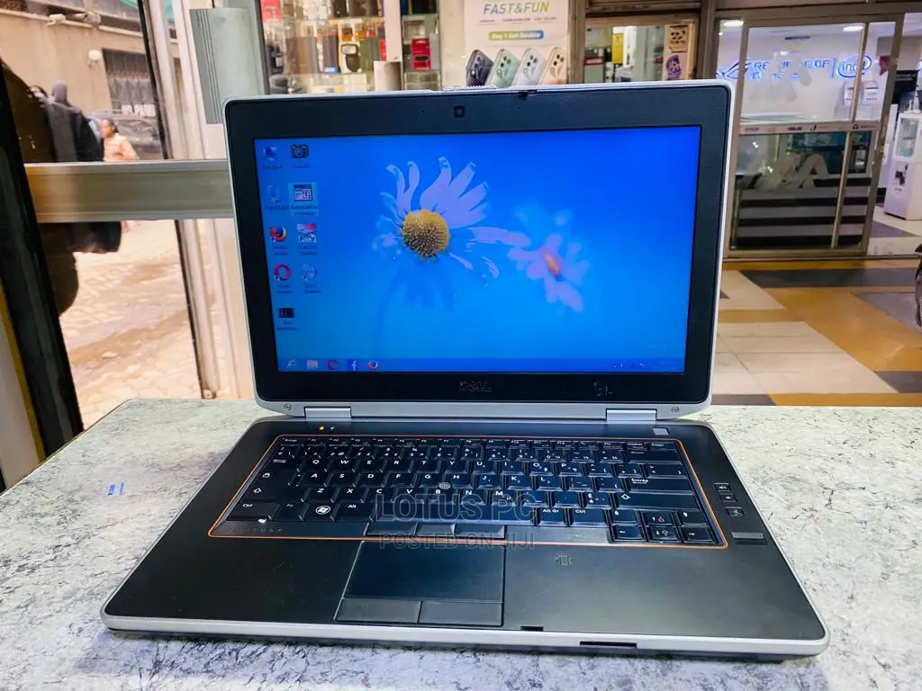 Laptop Dell Latitude E6320 4GB Intel Core I5 HDD 320GB