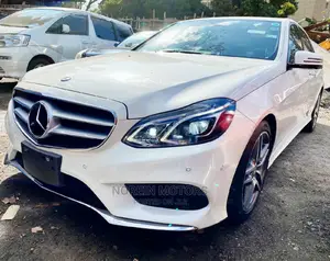 Mercedes-Benz E250 2015 Off white