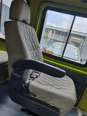 Tour Land Cruiser Sests in Automotive Fabric