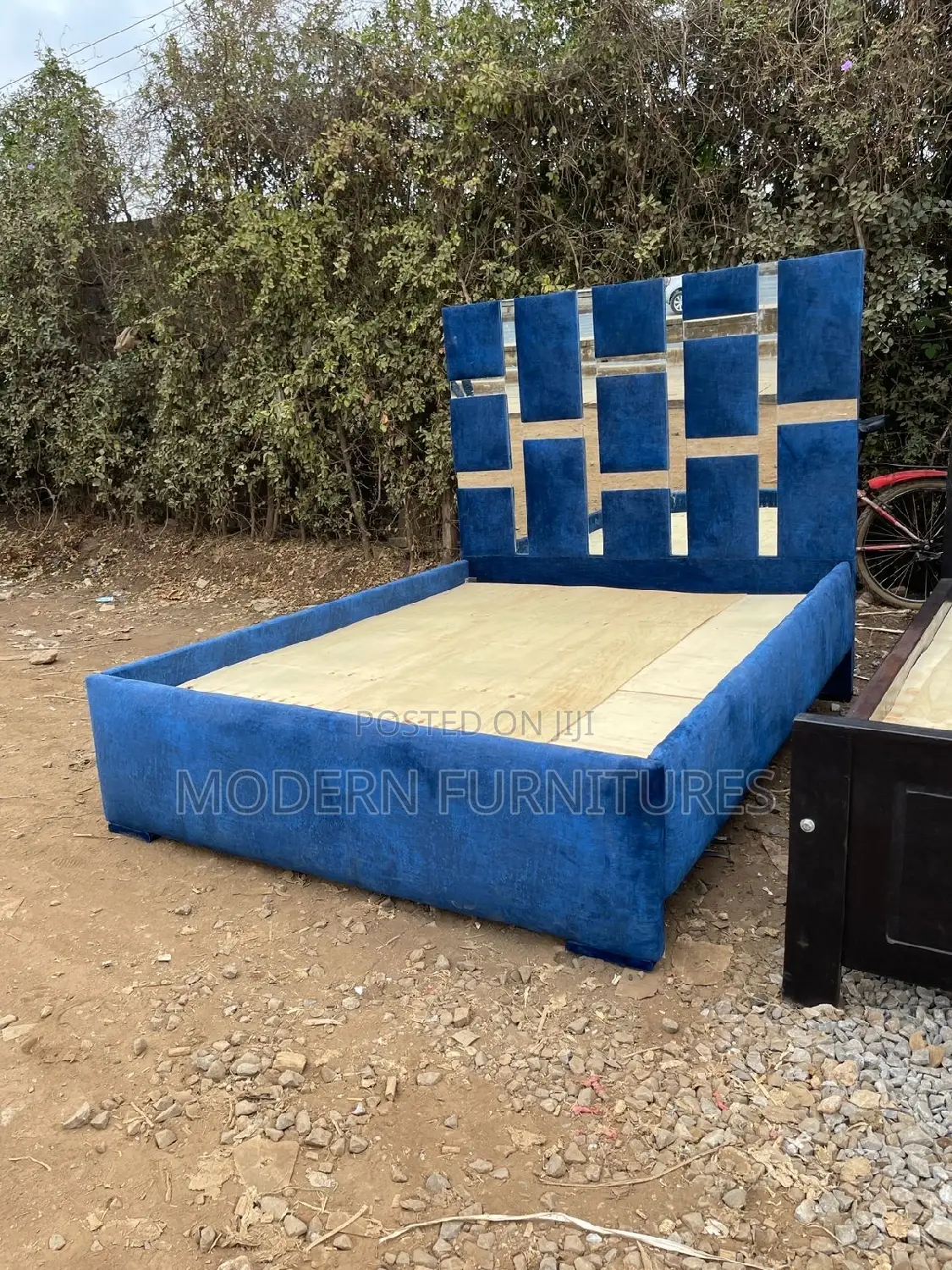5/6 Mirrored Bed