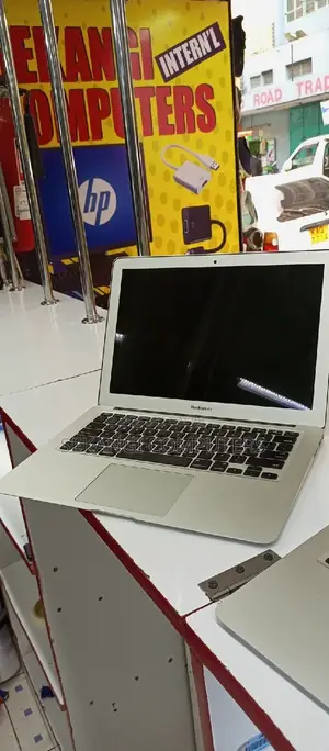 Laptop Apple MacBook 2013 4GB Intel Core I5 SSD 128GB