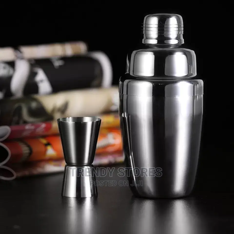 450ML Cocktail Shaker Plus Free Tot Measures