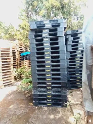 Plastic Pallets on Offer- Heavy Duty Grade 1