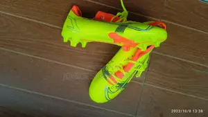 Mercurial Sport Shoes