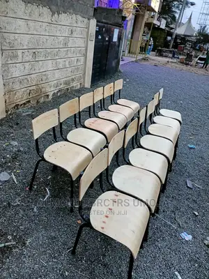 Lecture Chair And School Chair's
