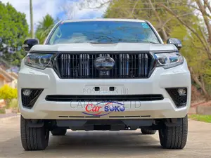Toyota Land Cruiser Prado 2.8 2018 White