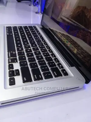 Laptop Apple MacBook 2012 4GB Intel Core I5 HDD 500GB