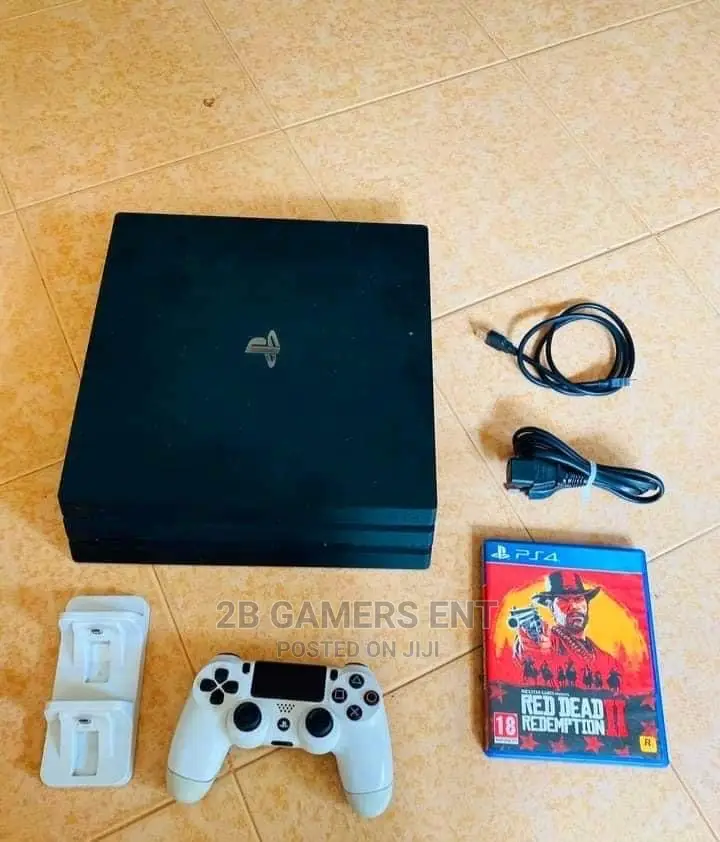 Ps4 Pro, Red Dead Redemption 2 Used