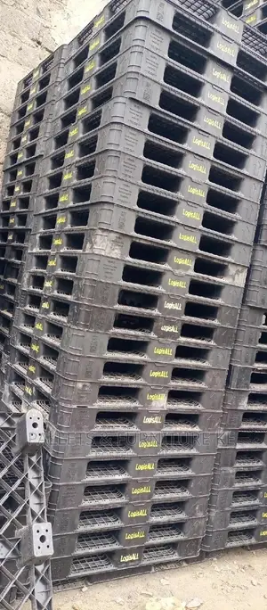 Logistical Plastic Pallets