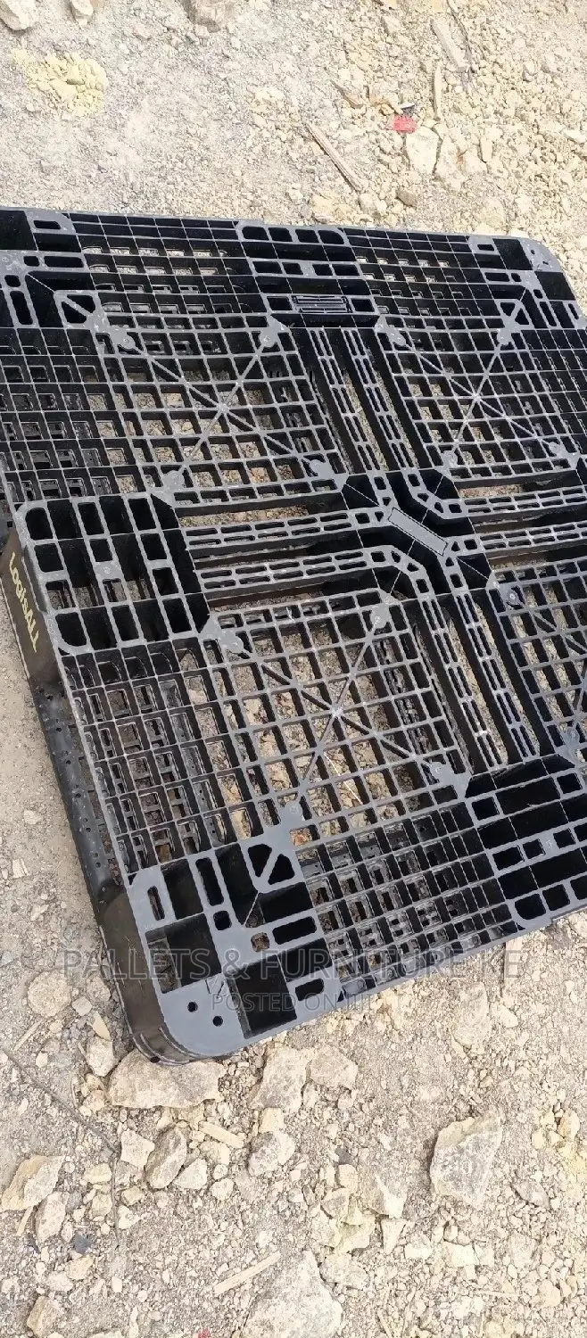 Logistical Plastic Pallets
