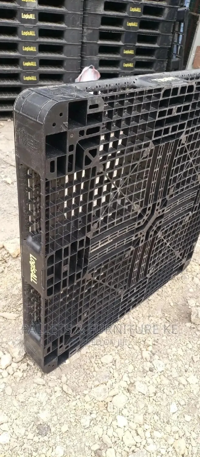 Logistical Plastic Pallets