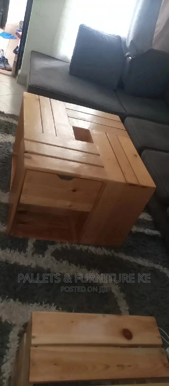 Coffee Table With Drawers,
