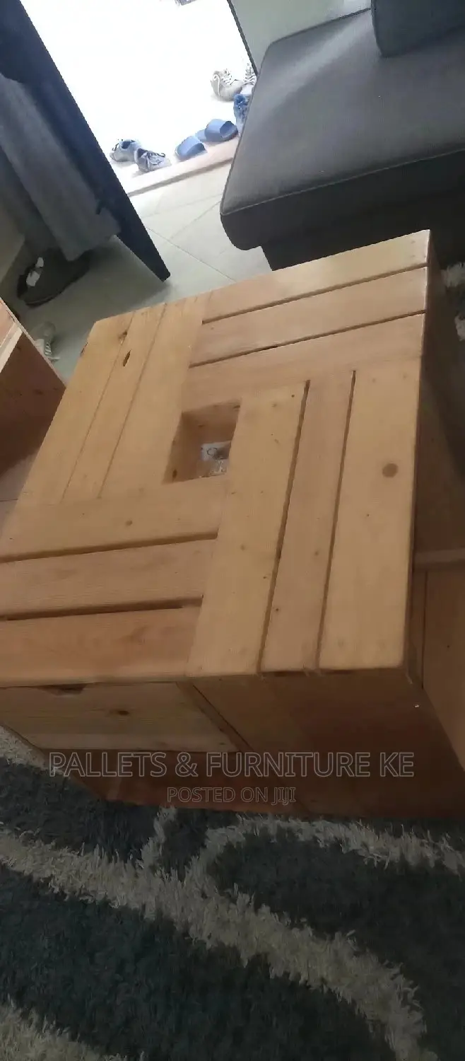 Coffee Table With Drawers,