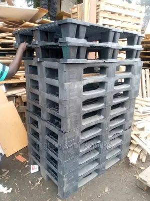 Storage Pallets - Plastic