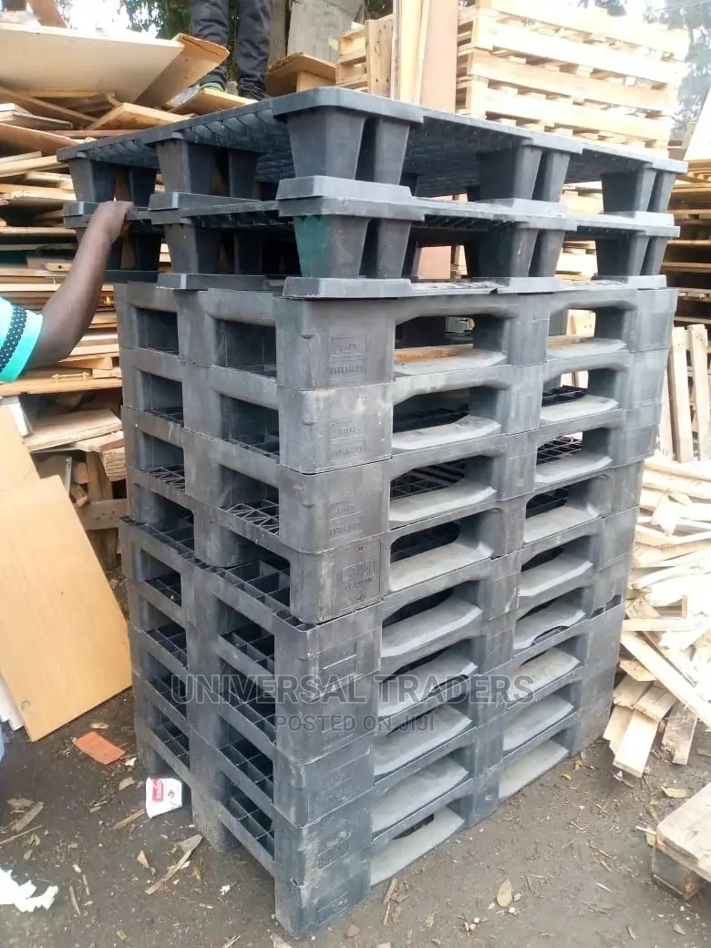 Storage Pallets - Plastic