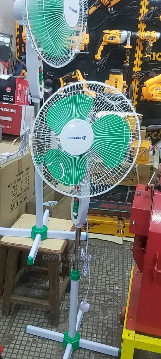 Fans With Direction Changing and Speed Selection Functions