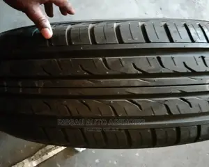 225/55 R 19 Dunlop Made in Japan.