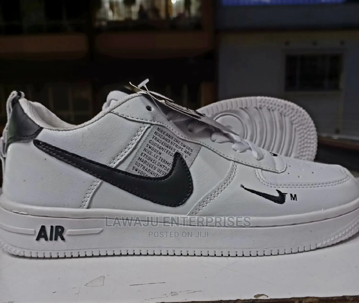Nike Shoe - Size 40