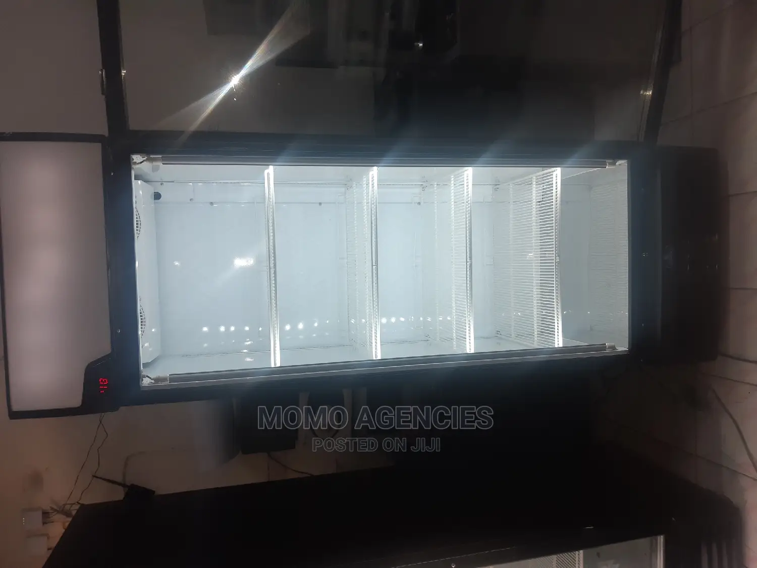 Display Fridge 650L