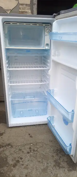 Single Door Fridge 190l