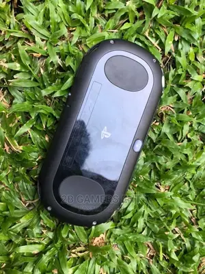 Ps Vita Slim, Chipped