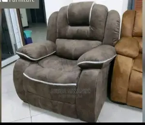 Recliner Seat